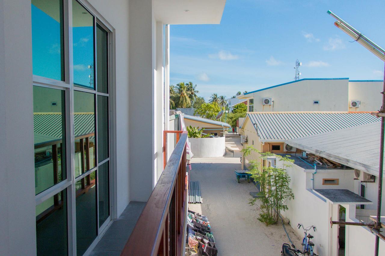 Kokaa Maafushi Hotel Exterior photo